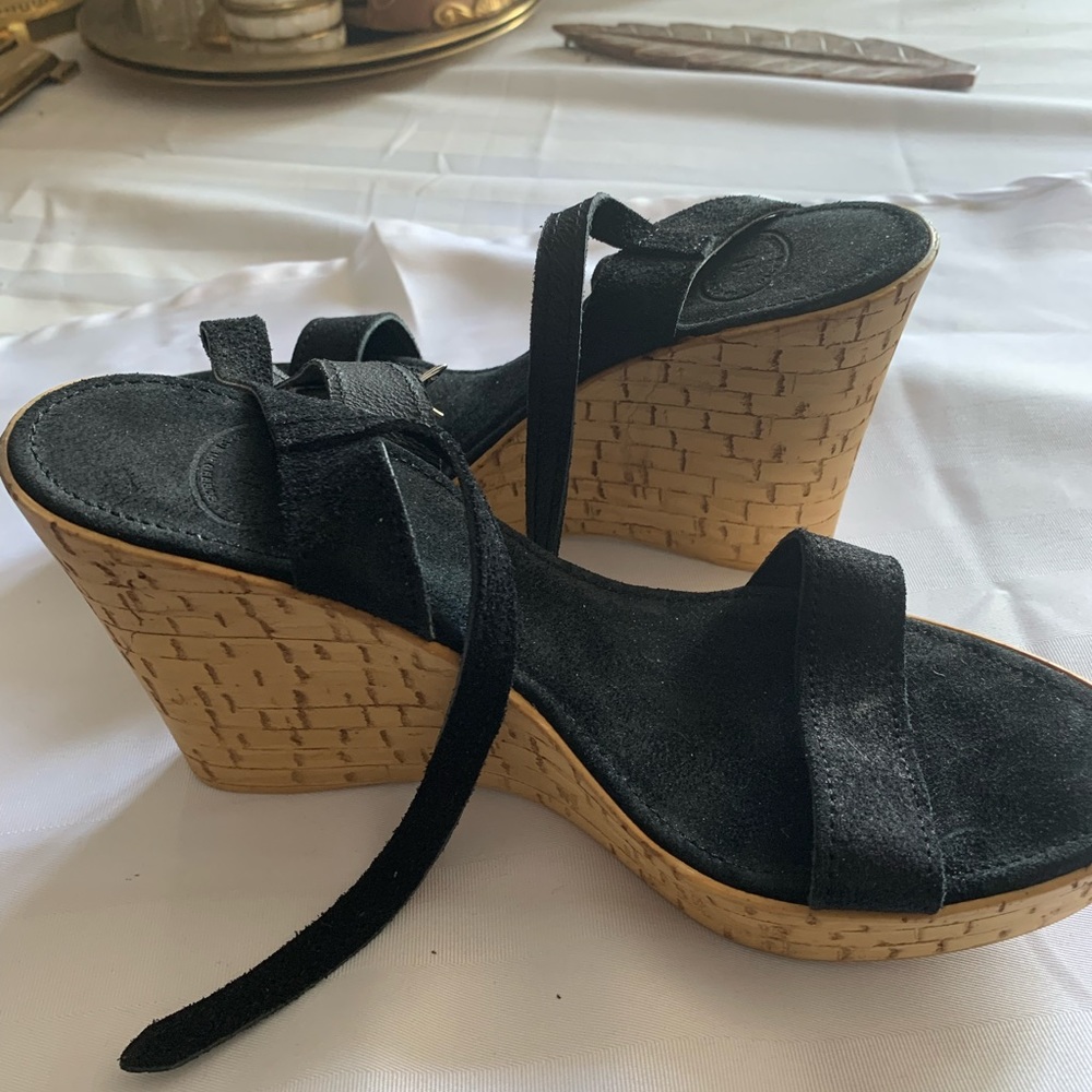 Platform sandals